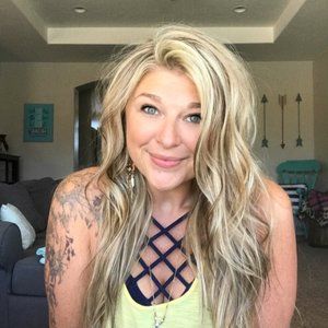 Meet your Posher,  Jen! (Nella's Cottage)